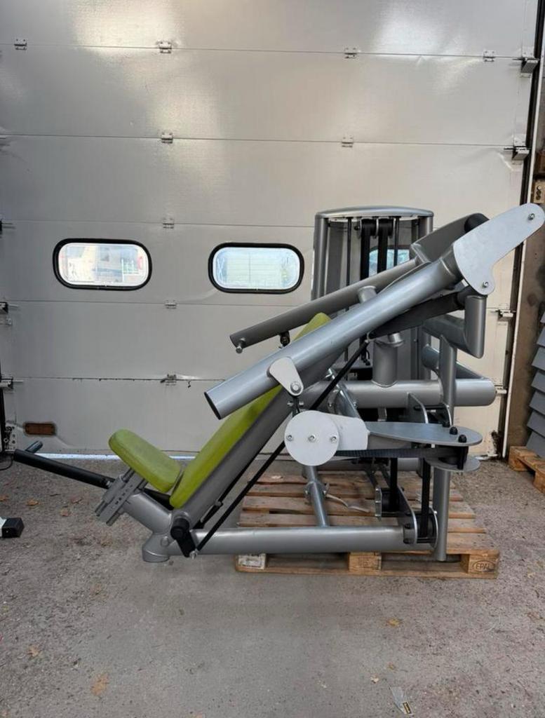 Gym 80 Icline Chestpress / Brustpresse / Convergent, Enlèvement, Utilisé, Bras, Autres types