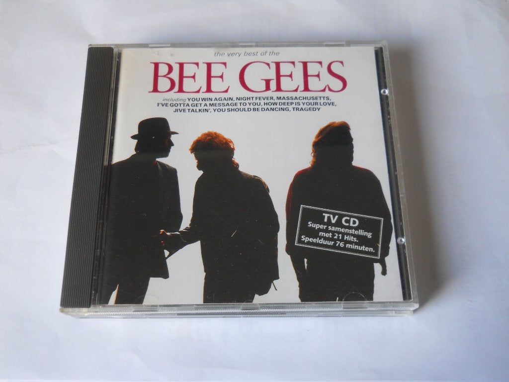 CD - THE BEE GEES - THE VERY BEST, Pop, Ophalen of Verzenden, Zo goed als nieuw, Verzamelalbum