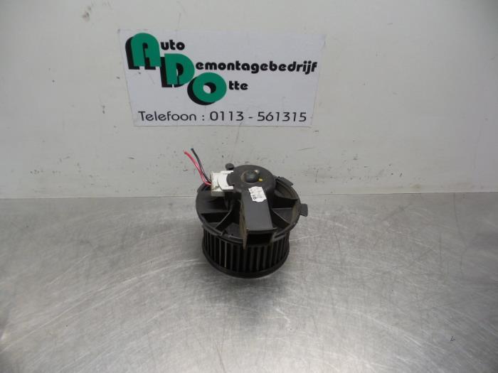 Kachel Ventilatiemotor van een Peugeot 206, Gebruikt, -, -, Ophalen of Verzenden