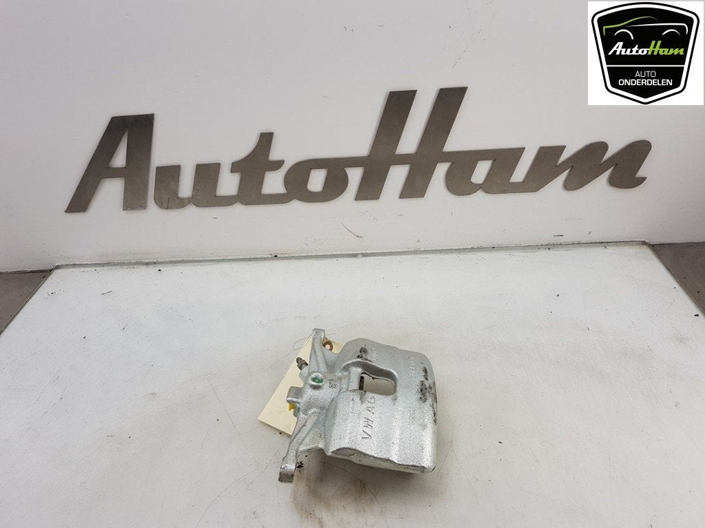 REMKLAUW LINKS VOOR Seat Leon Sportstourer (KLF) (01-2020/-), Gebruikt, Postoffice@zf.com, Löwentaler Straße 20
88046  Friedrichshafen, DE