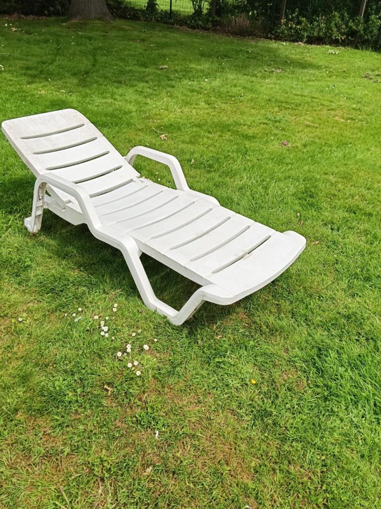 Lit de jour en plastique, Jardin & Terrasse, Chaises longues, Enlèvement, Plastique, Réglable