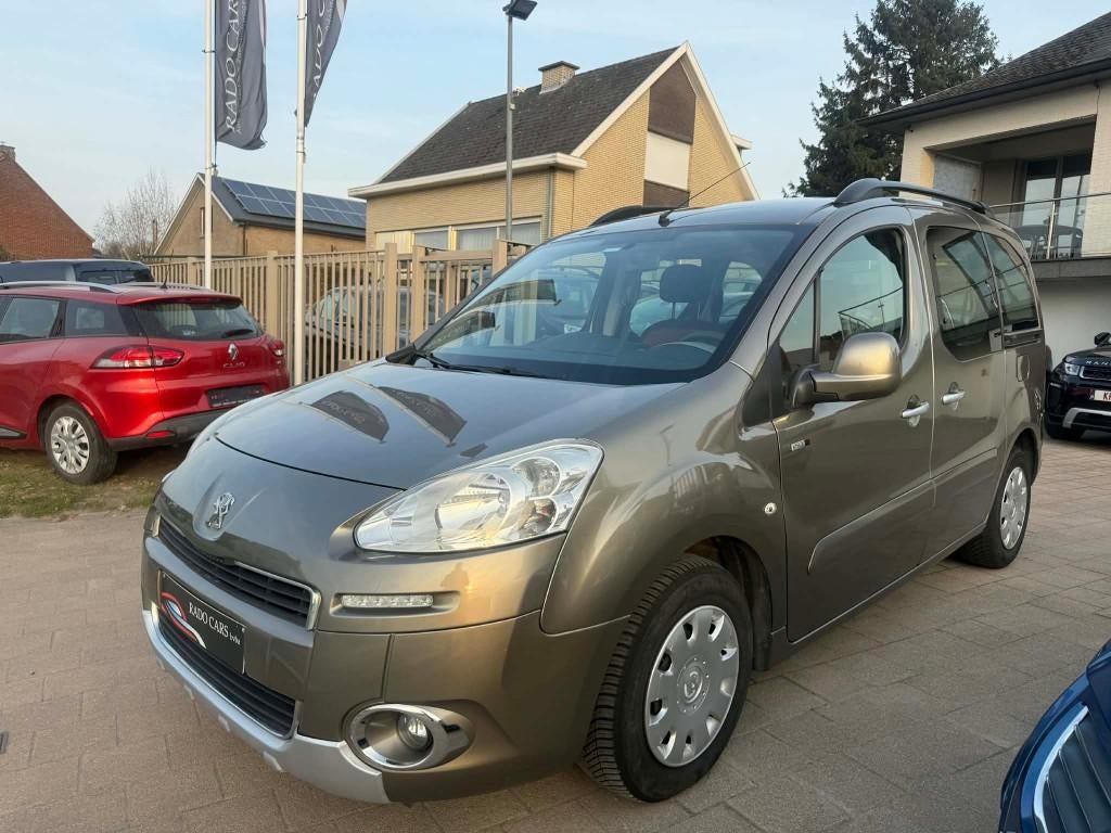Peugeot Partner 1.6 hdi à partir de 2013, Entreprise, Boîte manuelle, 5 portes, MPV ou Monospace