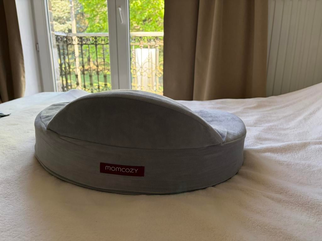 Coussin de l'allaitement MomCozy, Enlèvement, Comme neuf