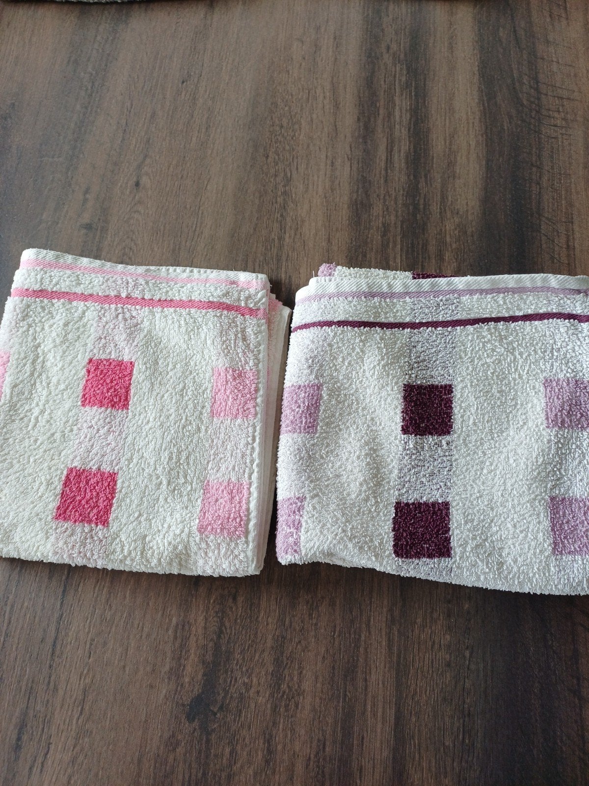 2 handdoeken, Ophalen of Verzenden