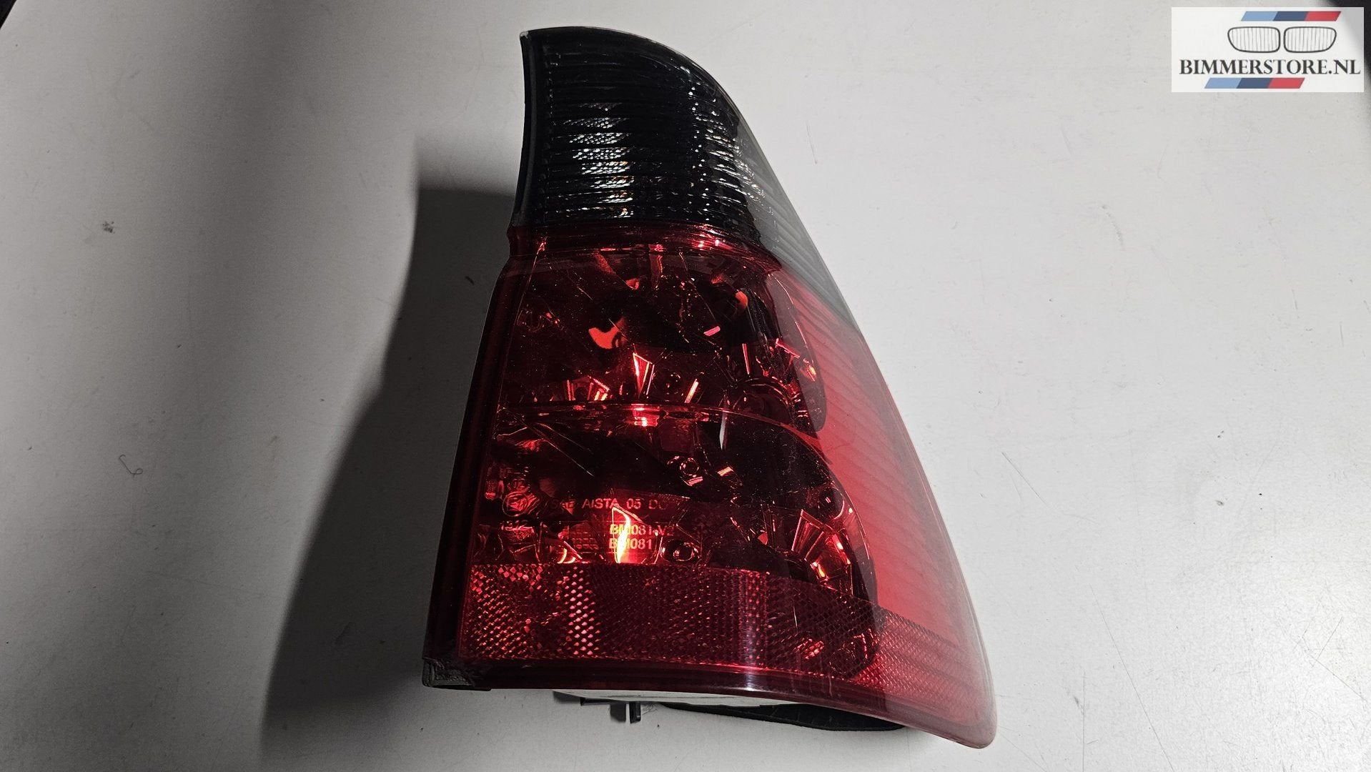 Design achterlichtrood smoke op het scherm rechts BMW X5 ser, -, Nieuw, Ophalen of Verzenden, -