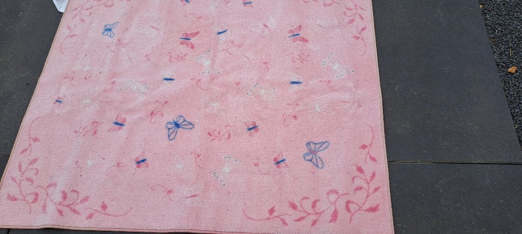 Kindertapijt roze 133cm x 160cm, Kinderen en Baby's, Ophalen, Overige typen, Zo goed als nieuw, IKEA