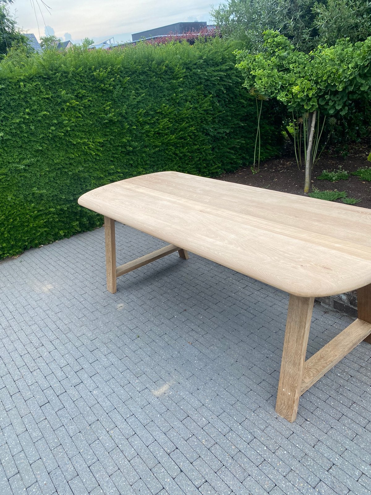 Table en chêne naturel 220 cm sur 90 cm avec pieds en bois, Enlèvement, Comme neuf