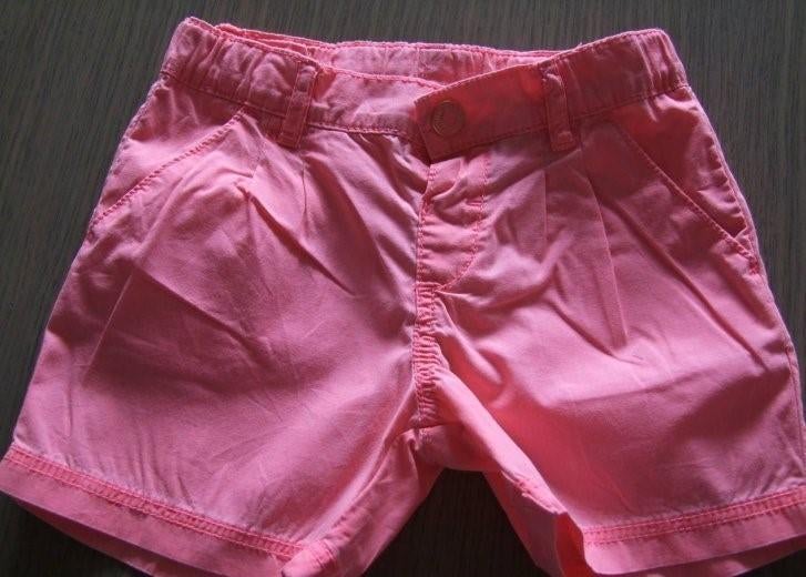 Felroze meisjesshort, maat 98, Broek, Meisje, H&M, Ophalen of Verzenden