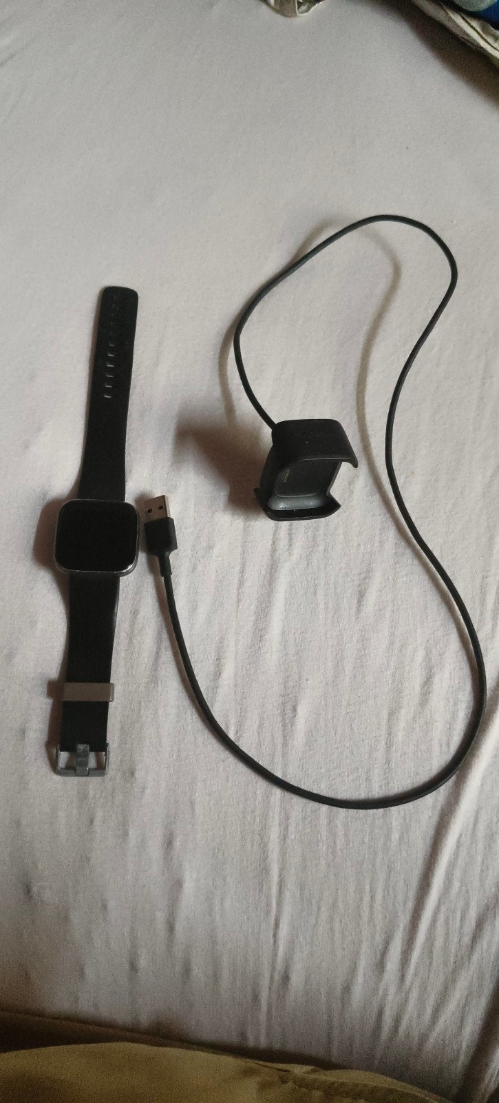 Fitbit versa 2, Handtassen en Accessoires, Smartwatches, Ophalen of Verzenden