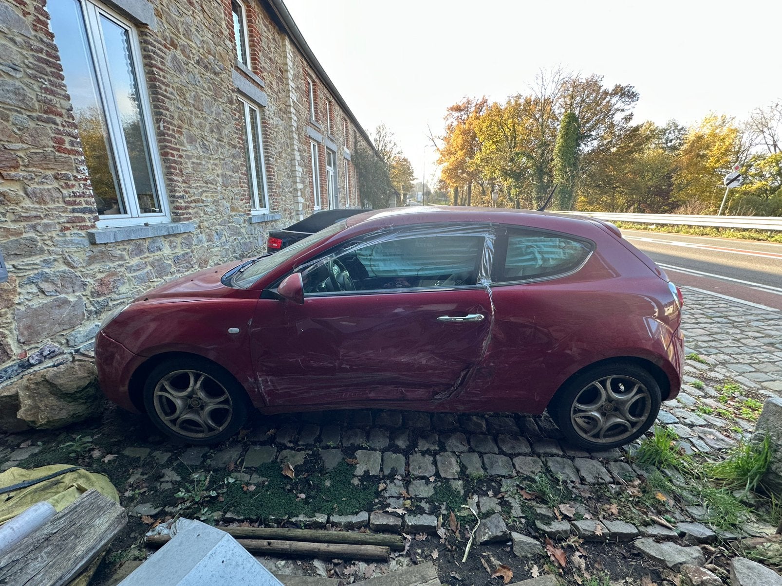 Alfa Romeo Mito 2009 accidenté !, Autos, Alfa Romeo, Particulier, MiTo, Intérieur cuir, Diesel, Euro 5, 3 portes, Boîte manuelle