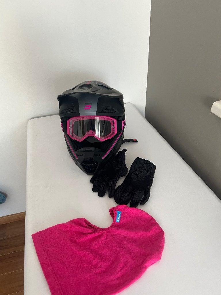 Crosshelm + handschoenen + bril + bivakmuts, M, Offroadhelm, Nieuw zonder kaartje, Dames