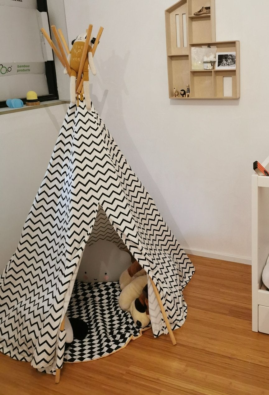 Tipi tent nobodinoz, Enfants & Bébés, Jouets | Tentes de jeu, Enlèvement, Comme neuf