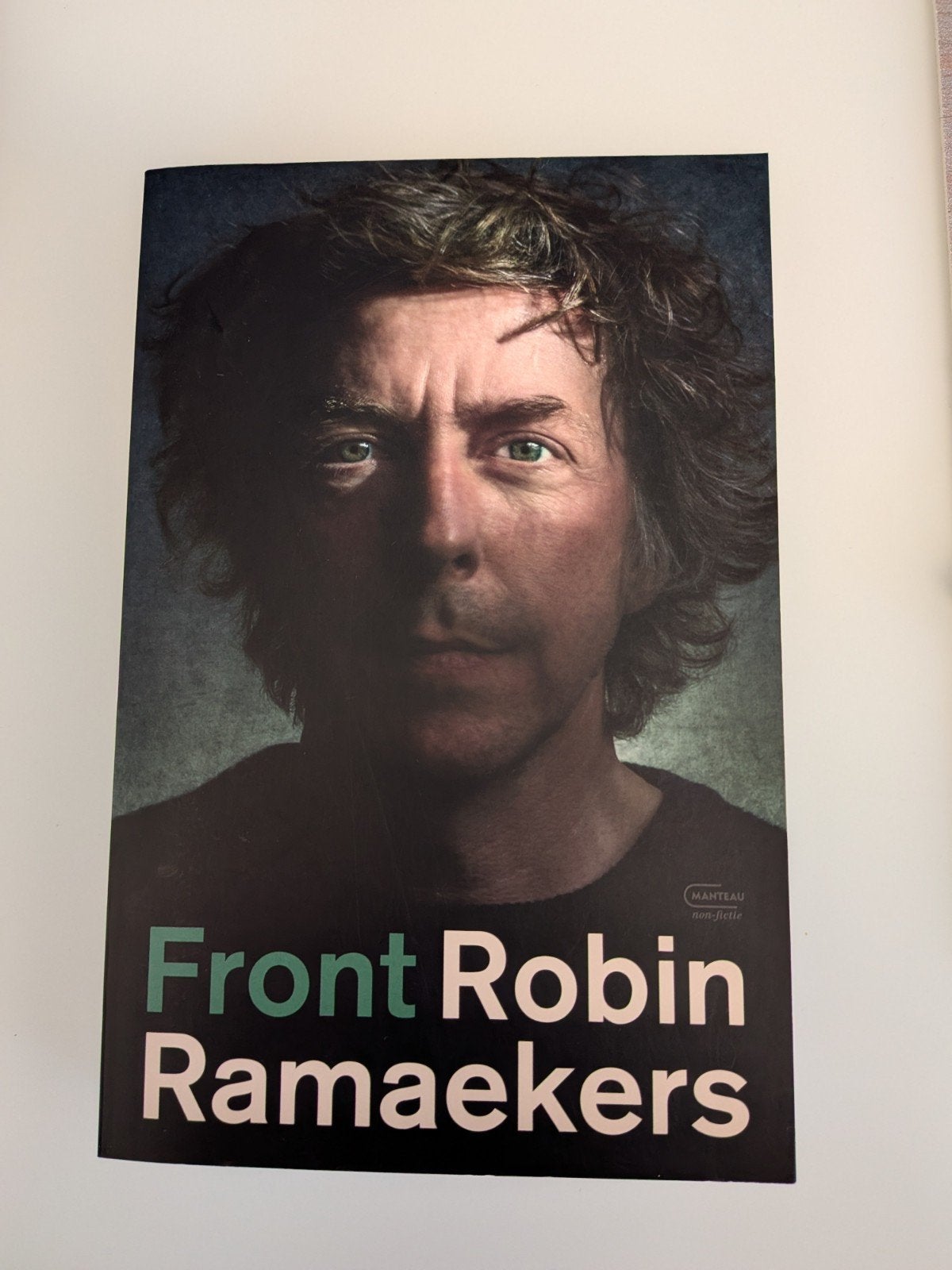 Robin Ramaekers - Front, Ophalen of Verzenden, Zo goed als nieuw, Robin Ramaekers