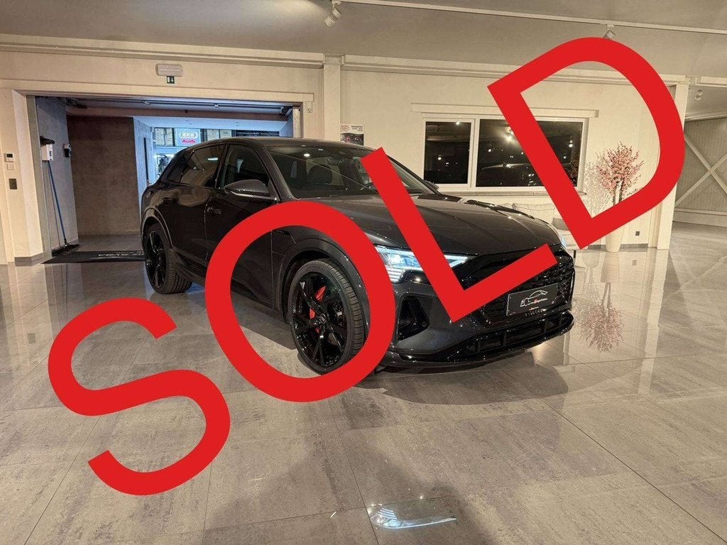 Audi Q8 e-tron SOLD BIJ GARAGE VRIENS YVES BV! (bj 2023), Auto's, Automaat, Gebruikt, Zwart, 340 pk