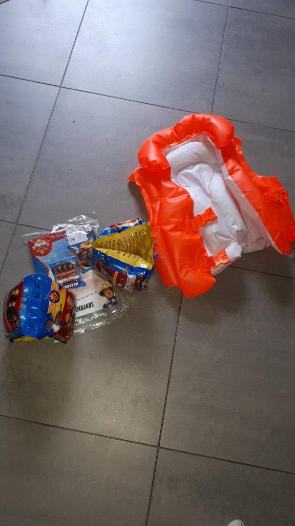 Zwembandjes en zwemvest, Enlèvement, Comme neuf