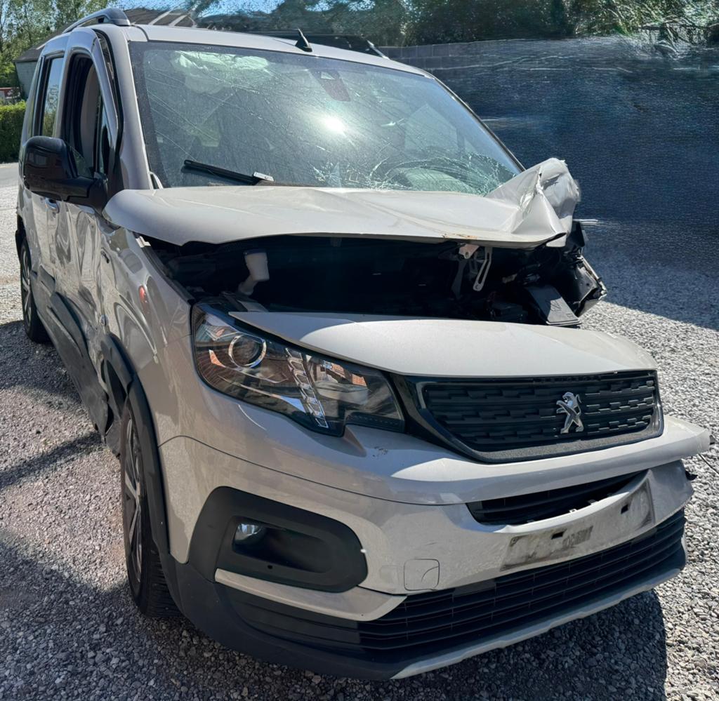 Peugeot Rifter, Auto diversen, Ongevalwagen, Ophalen, 1500 cc, Peugeot, Handgeschakeld