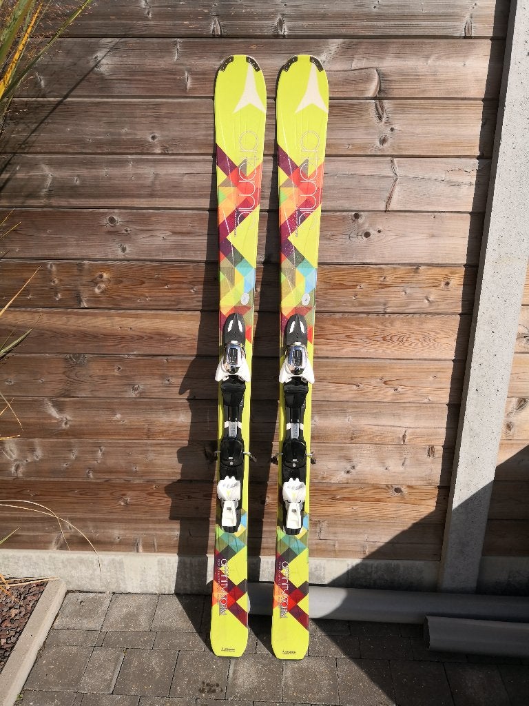 Atomic Skis, Carving, Skis, Comme neuf, 140 à 160 cm