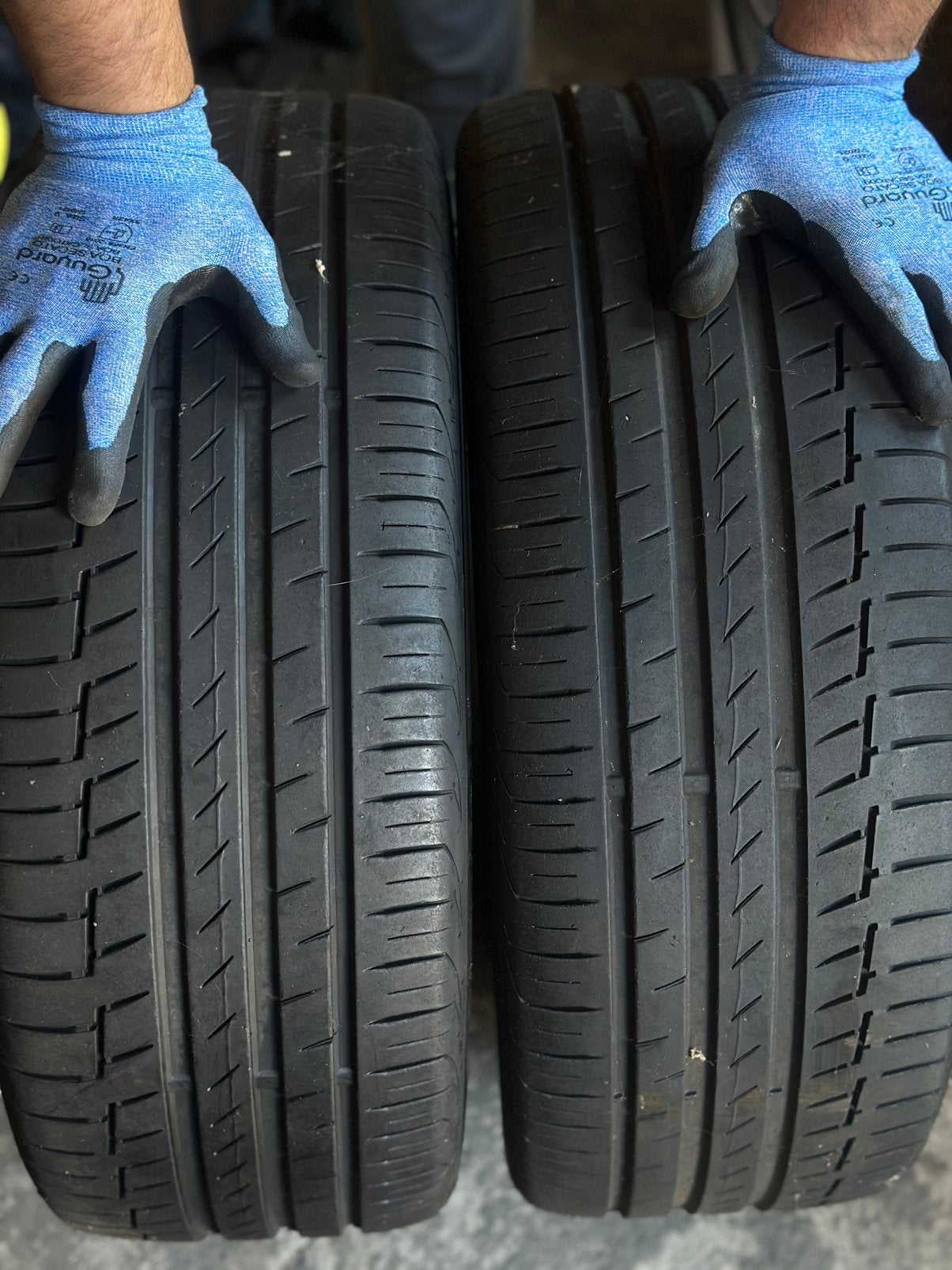 2 Banden Continental Premium Contact 6, Auto-onderdelen, Banden en Velgen, Ophalen, Band(en)