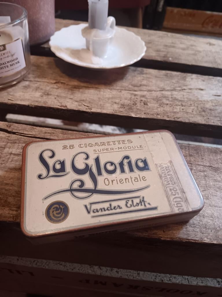 La Gloria Vander elst, Verzamelen, Ophalen