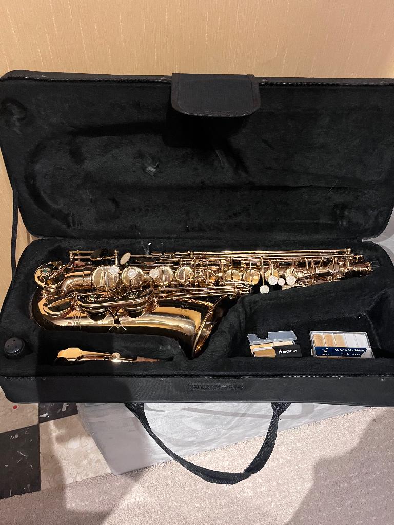 Alt saxsofoon VSM Parijs, Muziek en Instrumenten, Blaasinstrumenten | Saxofoons, Ophalen of Verzenden, Gebruikt, Alt, Met koffer