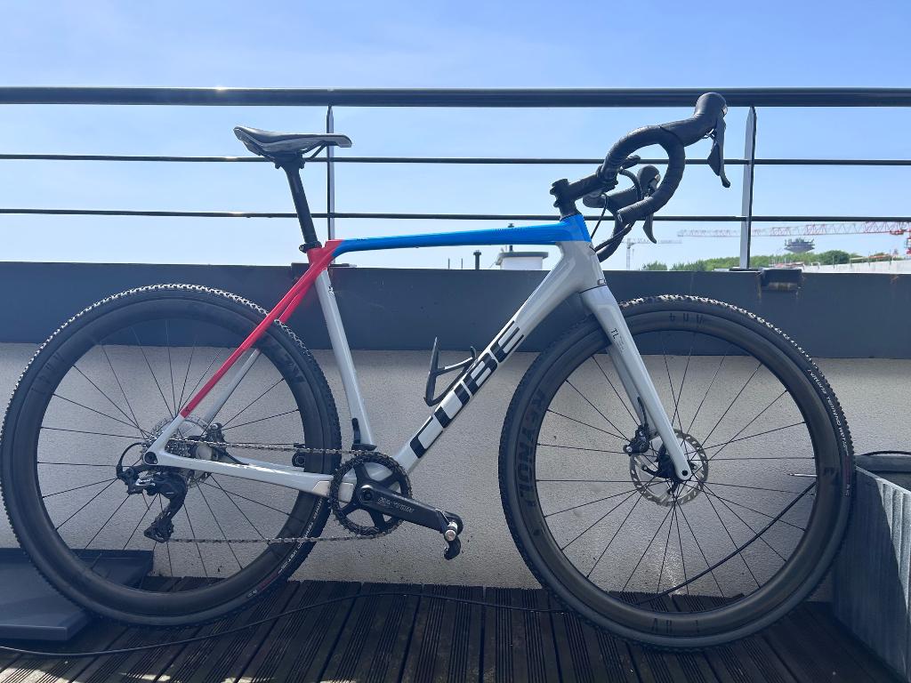 Cube Cross Race C:62 SL Teamline, T56 Roues carbone Reynolds, Vélos & Vélomoteurs, Vélos | Vélos de course, Autres marques, 10 à 15 vitesses