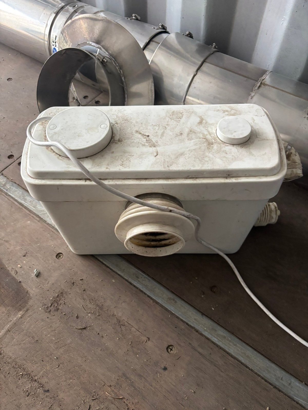 Wc vergruizer, Doe-het-zelf en Bouw, Ophalen, Zo goed als nieuw