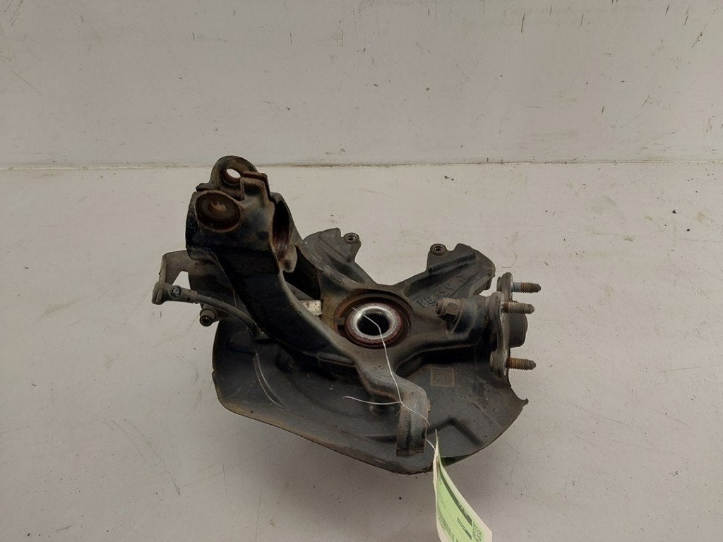FUSEE AVANT GAUCHE Seat Ibiza V (KJB) (01-2017/-), Seat Deutschland GmbH, Service@seat.de, Utilisé, Seat