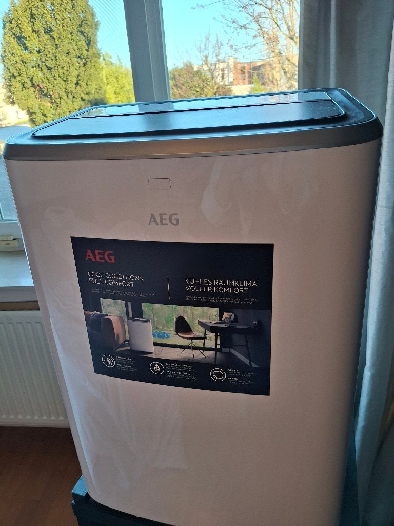 Mobiele Airco (AEG AXP26U338CW), Elektronische apparatuur, Airco's, Ophalen, Minder dan 60 m³, 3 snelheden of meer, Zo goed als nieuw