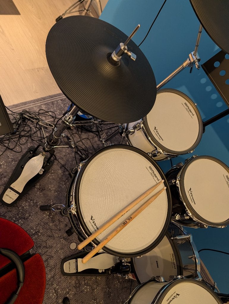 Roland V-Drums Pads & Hardware (KD-140, PDA, DCS-30), Ophalen, Zo goed als nieuw, Roland, Elektronisch
