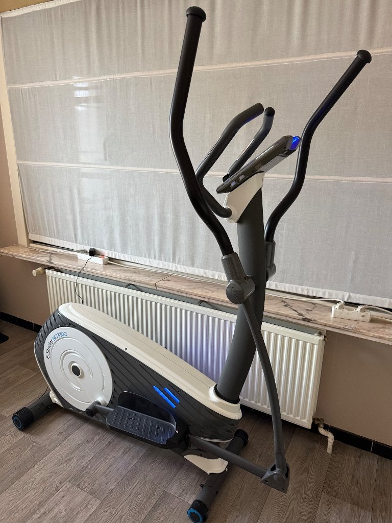 Crosstrainer, Sport en Fitness, Fitnessapparatuur, Ophalen, Zo goed als nieuw, Armen, Crosstrainer