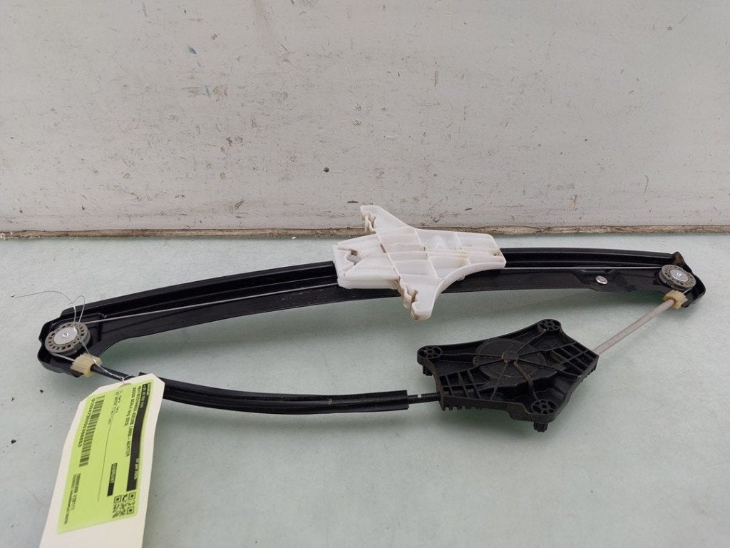 MECANISME VITRE ARRIÈRE GAUCHE Skoda Scala (|654839461|), Autos : Pièces & Accessoires, Vitres & Accessoires, Brose SE, Info@brose.com