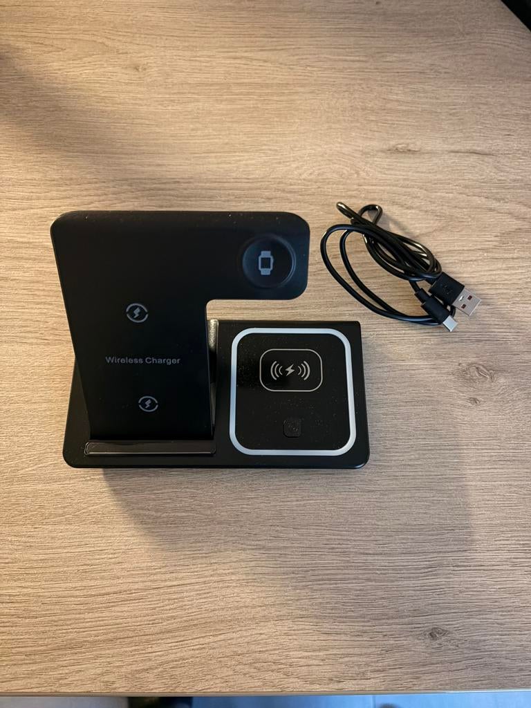 Oplader voor iphone, applewatch & airpods pro, Ophalen of Verzenden, Zo goed als nieuw