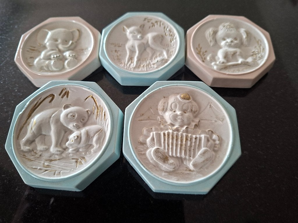 Handgemaakte kleine gipskadertjes / mini-lijstjes - 9 stuks, Enlèvement ou Envoi
