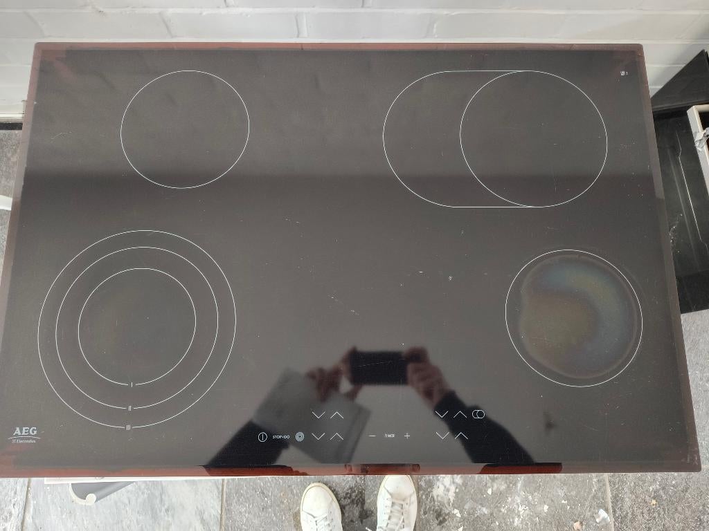 Cuisinière à induction AEG - 80 cm, 25 à 50 cm, Enlèvement, Utilisé, 50 à 100 cm