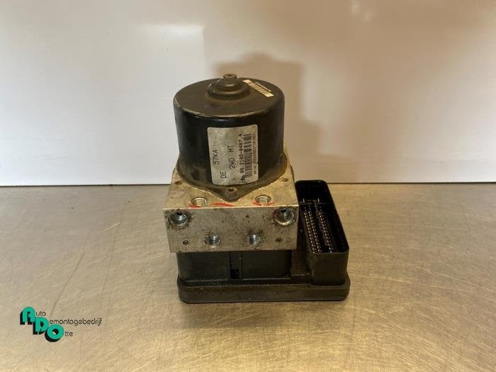 ABS Pomp van een Suzuki Swift (Swift 05-), Gebruikt, -, -, Ophalen of Verzenden