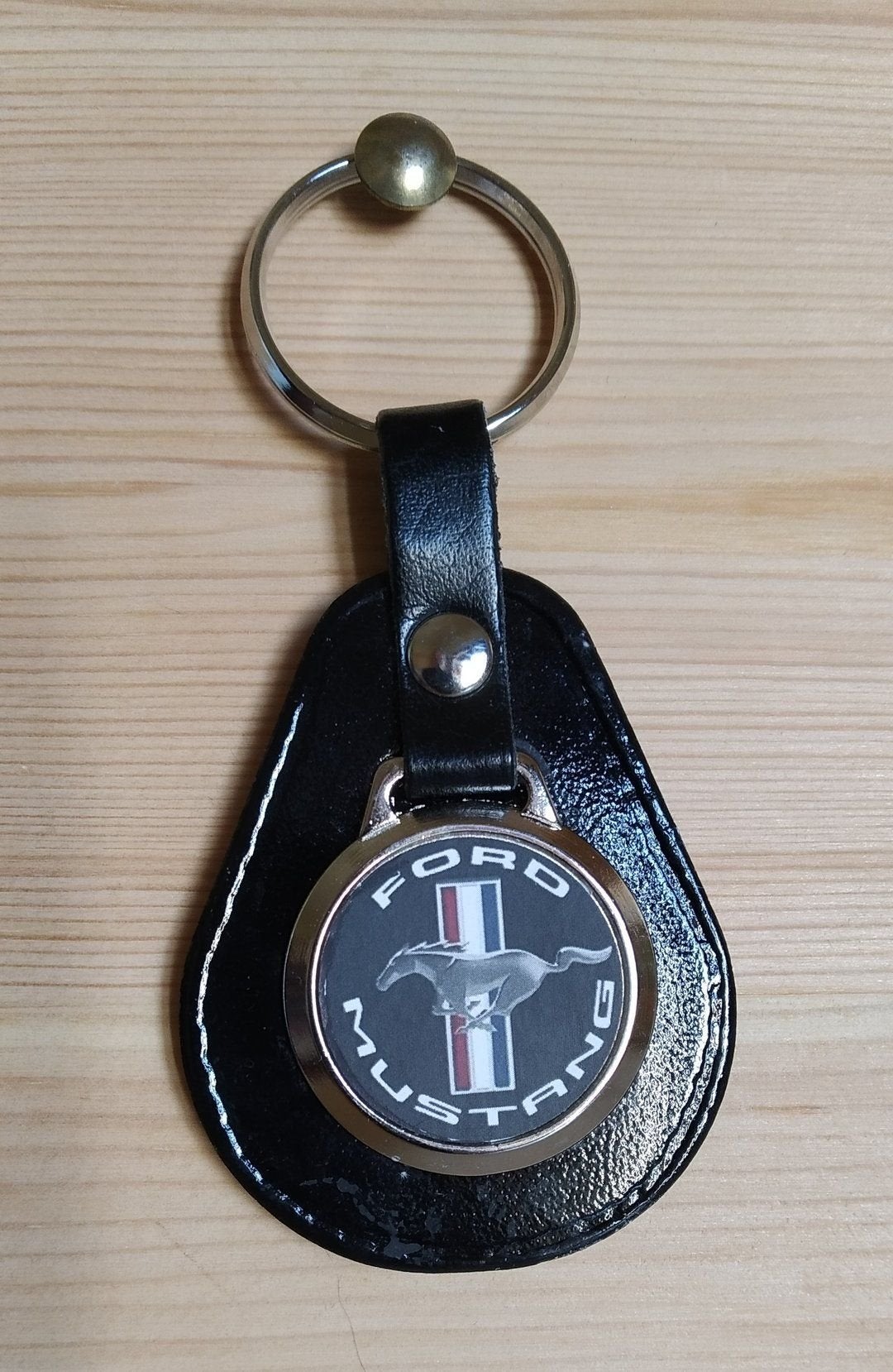 FORD MUSTANG sleutelhangen met logo, Leer, Neuf, -, -, Ford USA
