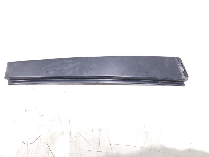 Bande décorative d'un Volkswagen Touran, Volkswagen, -, 3 mois de garantie, Utilisé