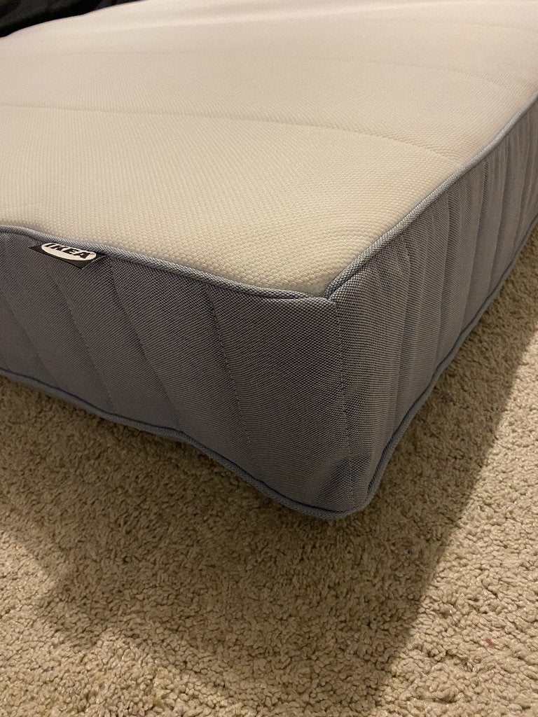 IKEA VESTERÖY Pocketveringmatras (140x200 cm), Huis en Inrichting, Ophalen, 140 cm, Zo goed als nieuw, Twijfelaar