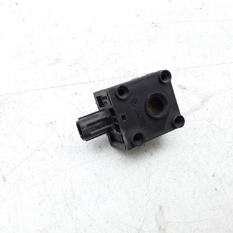 DIVERS RELAIS Mazda CX-3 (DJ / DK) (|KD45676B1|), Utilisé, Mazda
