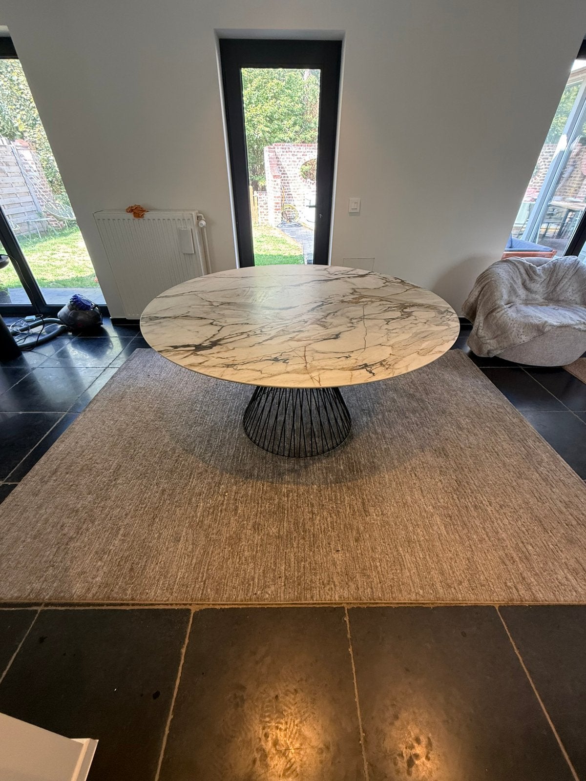 Ronde tafel junto 150cm diameter, Huis en Inrichting, Ophalen, 150 tot 200 cm, Rond, Zo goed als nieuw