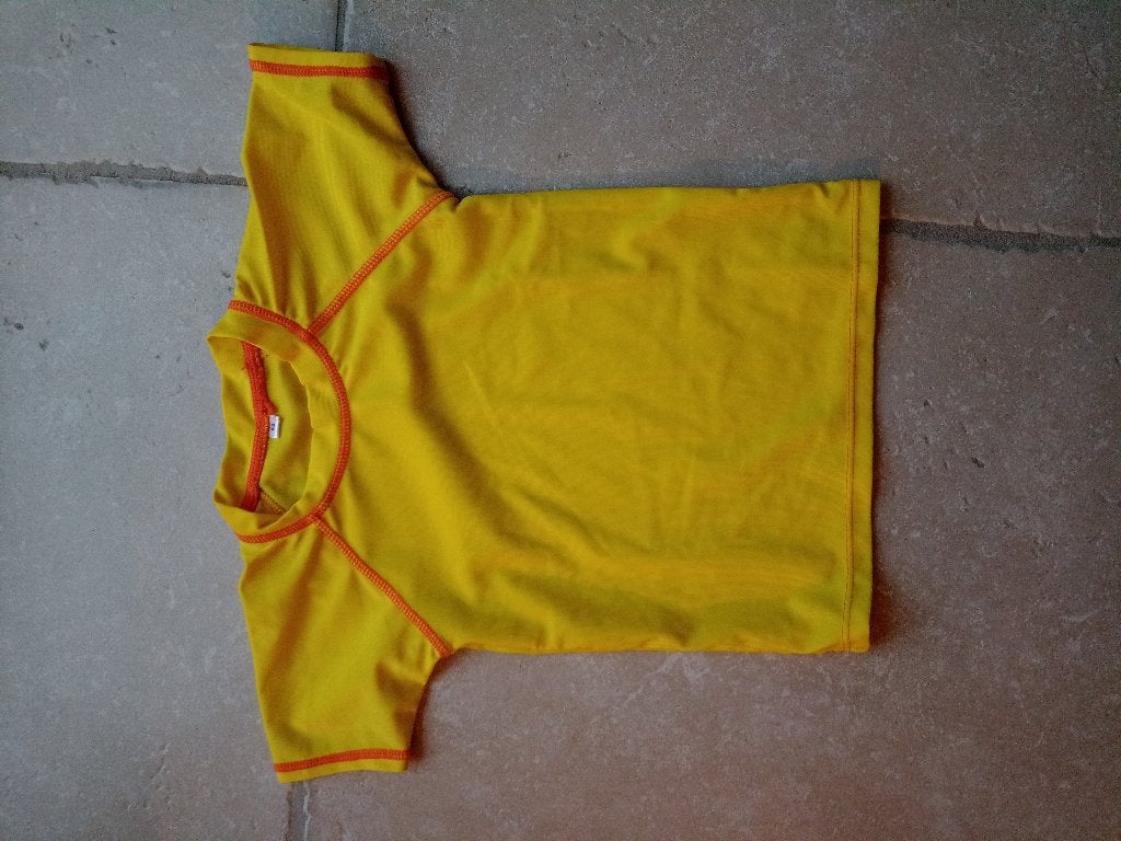 UV-shirt geel maat 92, Kinderen en Baby's, Kinderkleding | Maat 92, Ophalen
