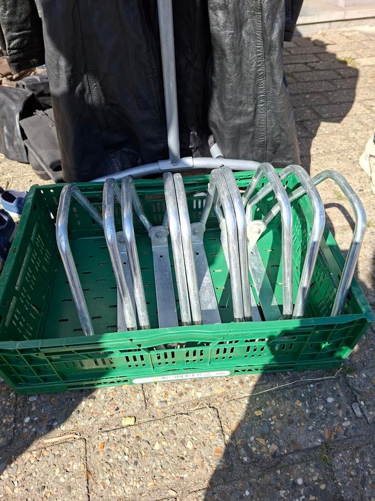 5 fietsbeugels, Enlèvement