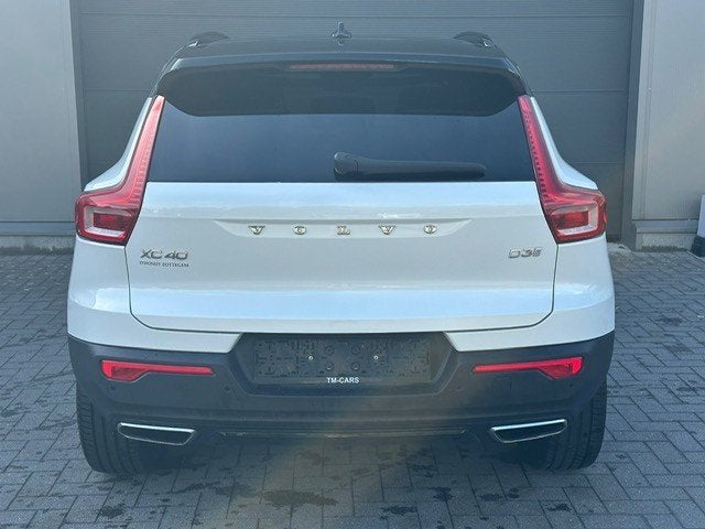 Volvo XC40 R-design camera, Auto's, Voorwielaandrijving, Dealer onderhouden, 4 cilinders, 1969 cc