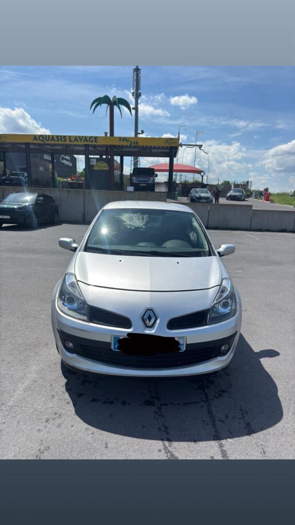 Renaul clio 3 1.2 tce 75cv phase 2, Autos, Renault, Argent ou Gris, Achat, Boîte manuelle, Noir