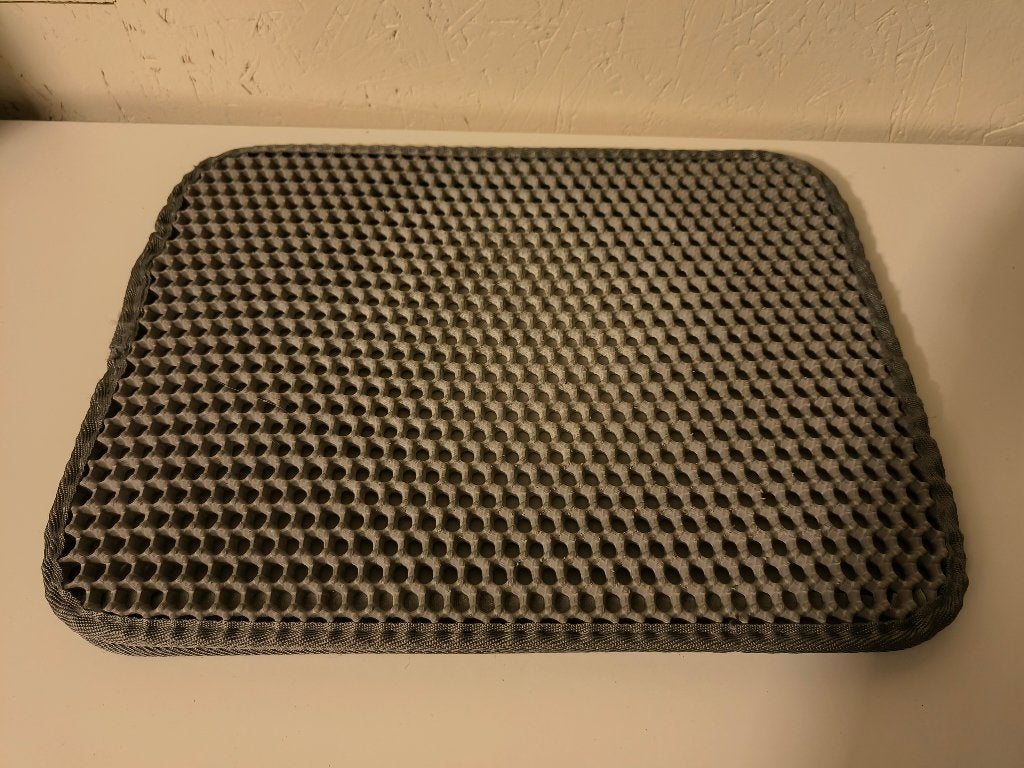 Kattenbakmat, Enlèvement