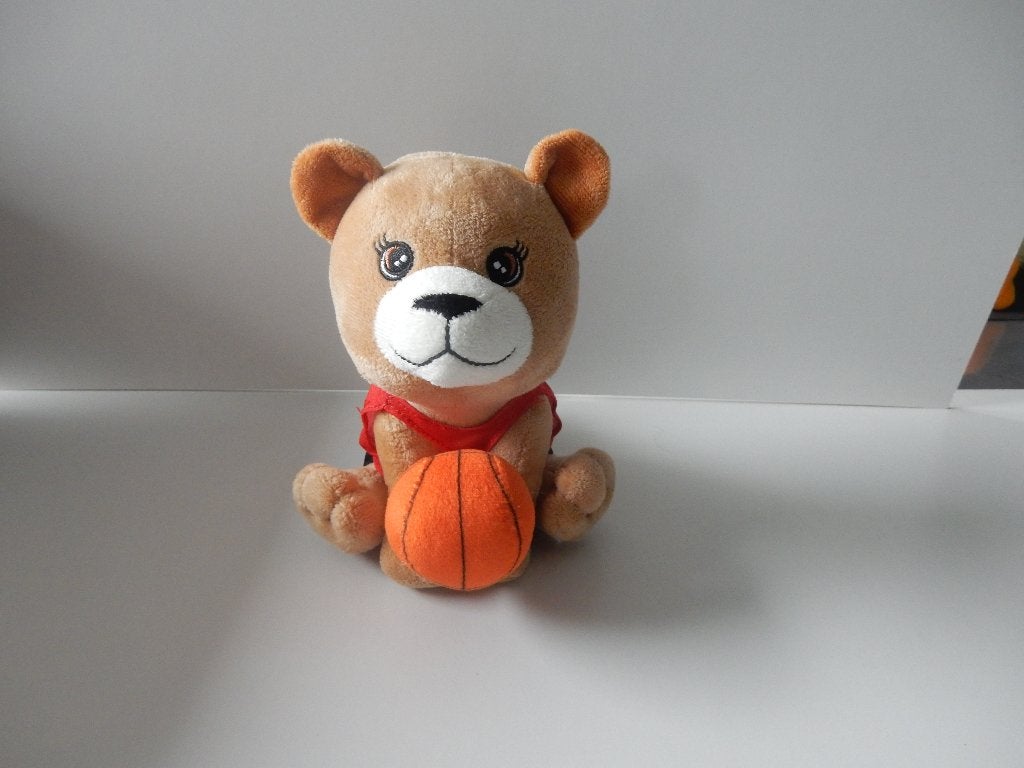 nr.2667 - Knuffel: basketballeeuw (delhaize), Ophalen of Verzenden