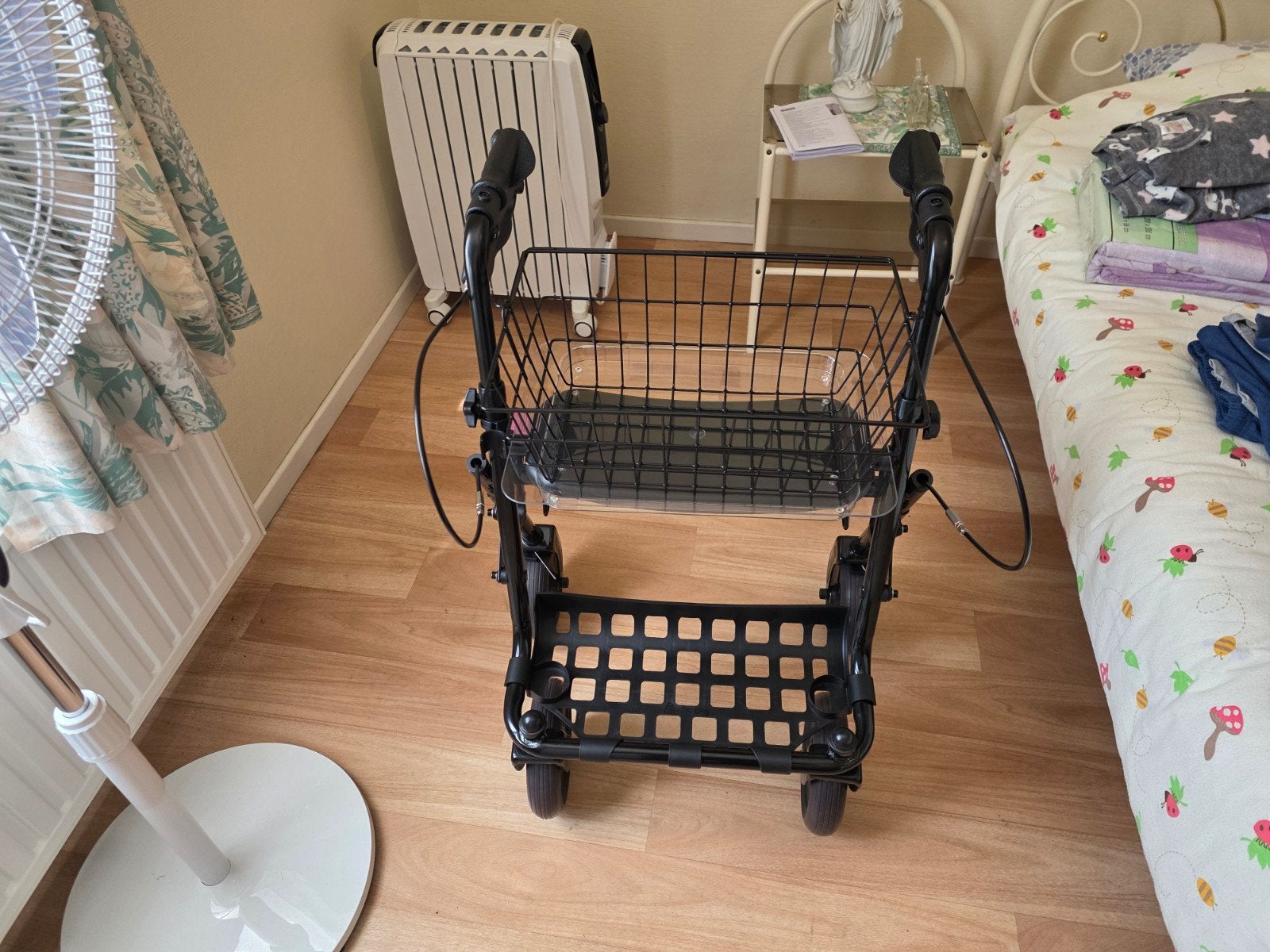 Déambulateur 4 roues (rollator) - Neuf, Divers, Pliable