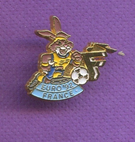 pins football euro 1992 lapin fff a286, Envoi, Comme neuf, Sport, Insigne ou Pin's