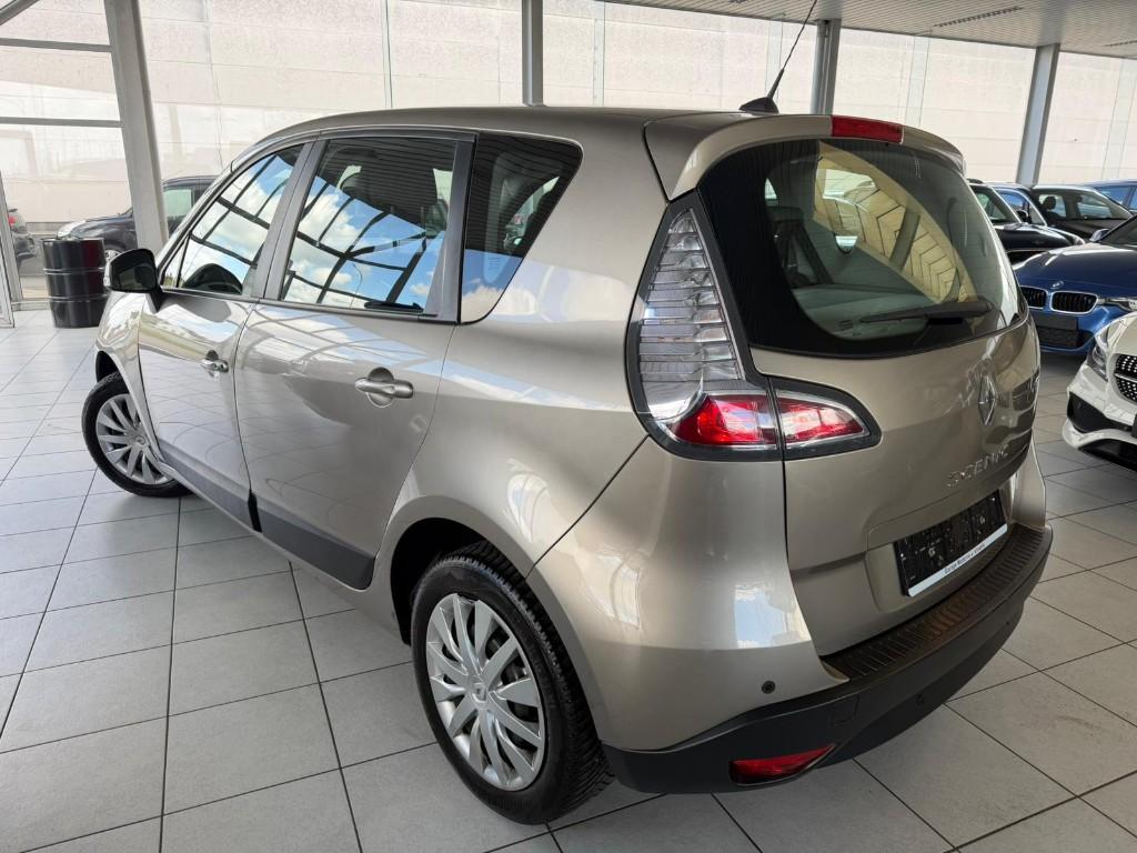 Renault Scenic 1.6i Benzine 81kW Euro 5, Euro 5, Start-stop-systeem, Bedrijf, 5 deurs