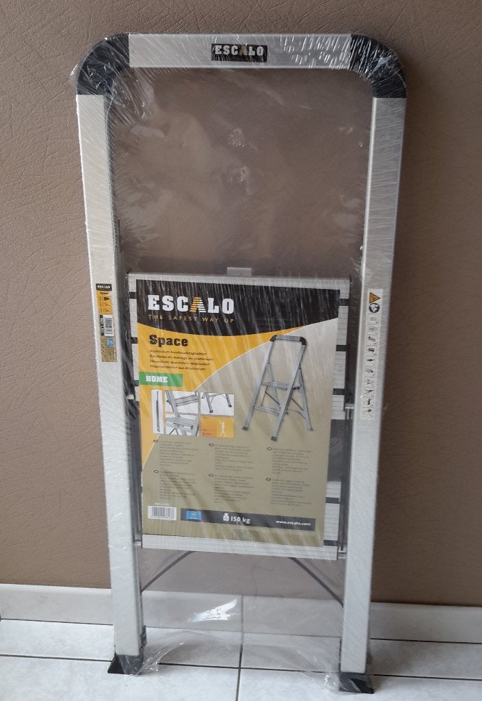 Escalo Space trapladder 2 treden aluminium ( NIEUW ), Ophalen, Nieuw, Ladder